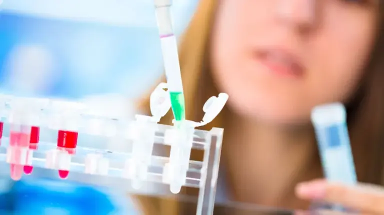 Badanie: Immunoterapia zwiększa skuteczność leczenia zaawansowanego raka głowy i szyi - INFBusiness
