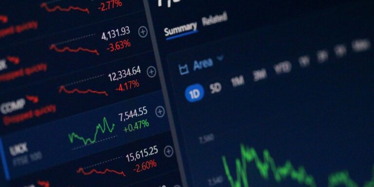 ETF-y i obligacje w jednym miejscu. Sprawdzamy, jak dobrze inwestować. [PORADNIK] - INFBusiness