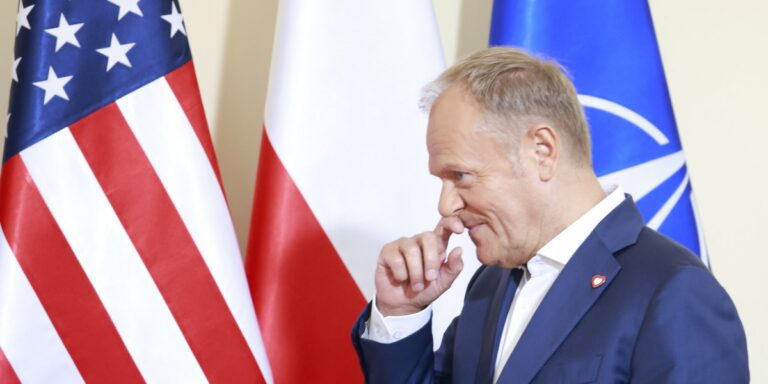 Tusk ostro komentuje umowę USA-UE: „Nie ma się z czego cieszyć” - INFBusiness