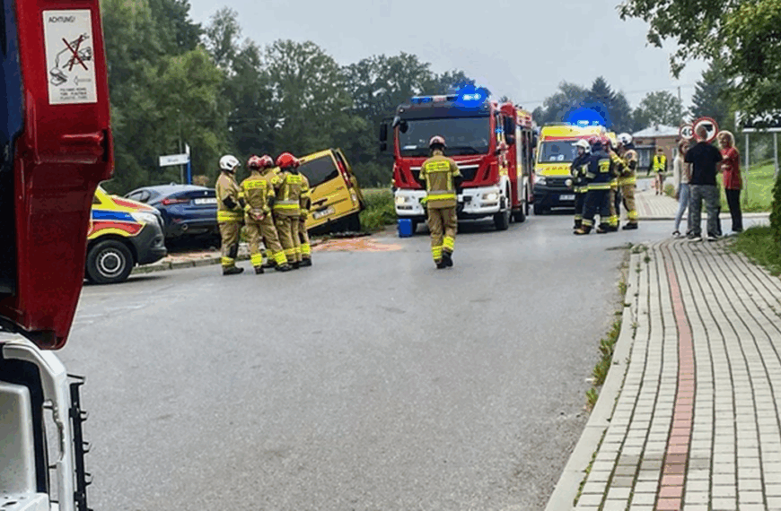 Poważny wypadek na Podkarpaciu. Wśród rannych dzieci.