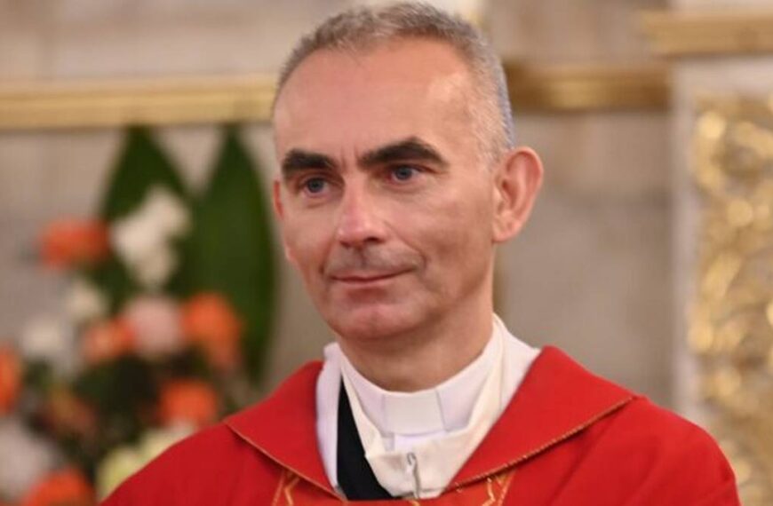 Polski ksiądz odrzuca prośbę papieża. Rezygnuje z urzędu biskupa.