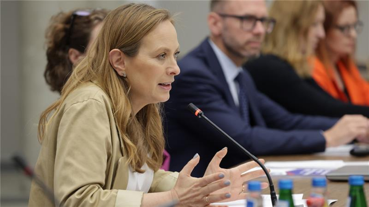 „Zajęta obroną swojego miejsca podczas rekonstrukcji”. Lewicowa posłanka atakuje ministra KPO - INFBusiness