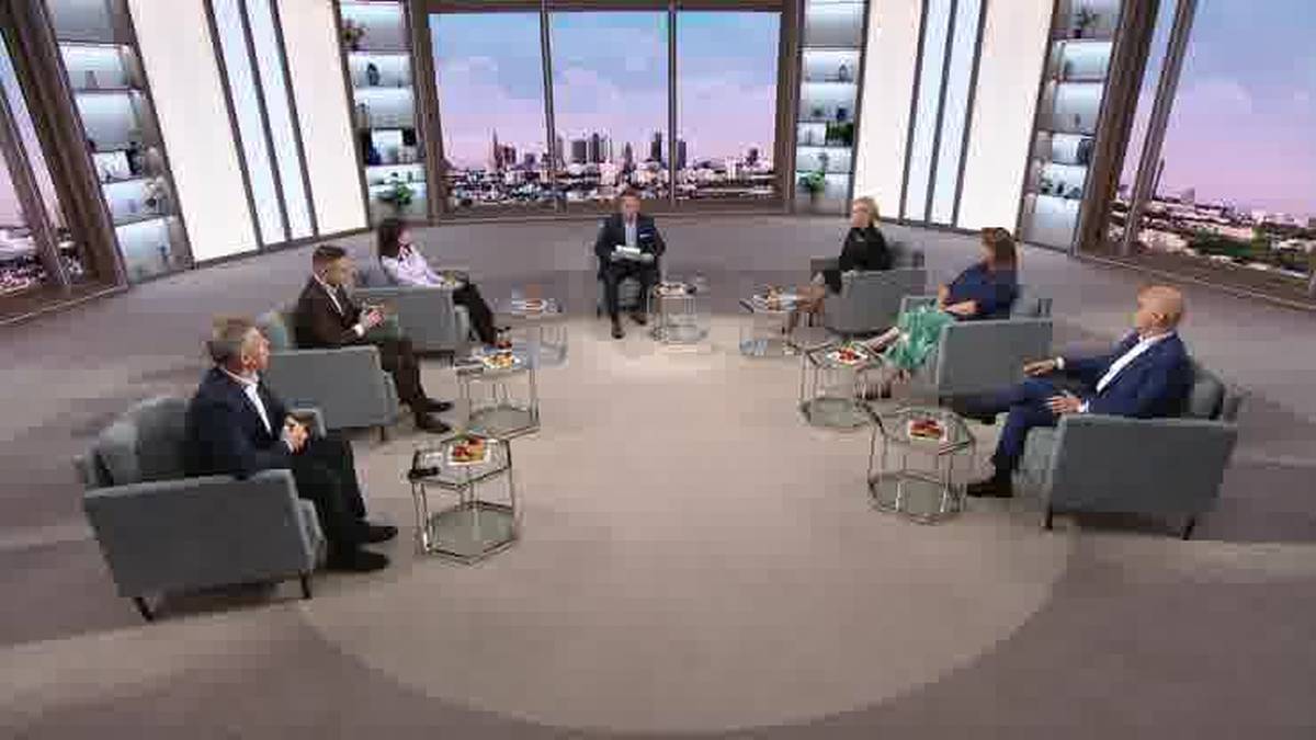 Jarosław Kaczyński o Anne Applebaum: Zrozumieć jej przeszłość „Jest coraz bliżej Brauna”. Burza polityczna po słowach prezesa PiS - INFBusiness