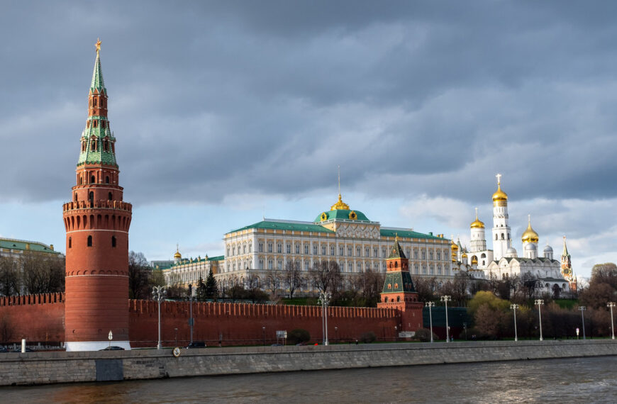 Putin ma problem. W Rosji brakuje rąk do pracy, a lekarze są…