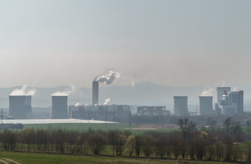 Unia Europejska: emisja gazów cieplarnianych wzrośnie w 2025 r.