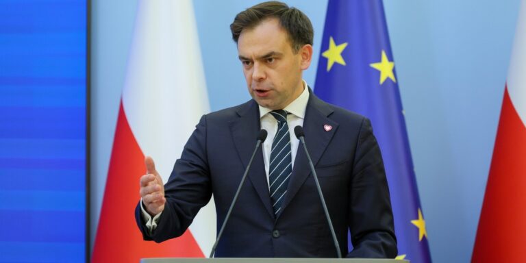 Budżet państwa na 2026 rok. Ekspert wskazuje trzy przyczyny dużego deficytu - INFBusiness