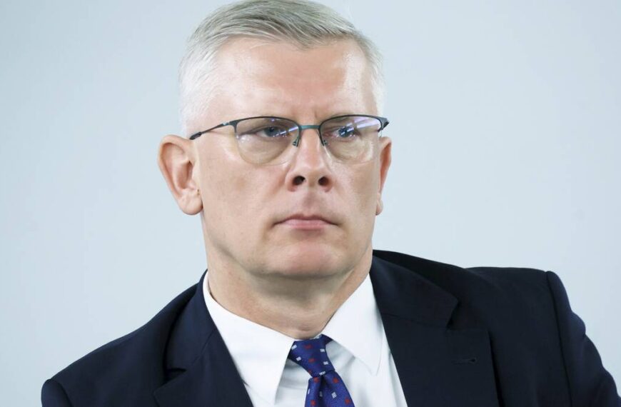 Sławomir Cenckiewicz w „Graffiti”