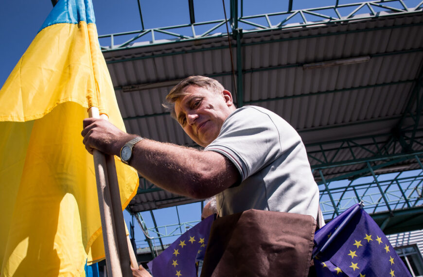 Weto prezydenta komplikuje sytuację Ukraińców. Został tylko miesiąc.