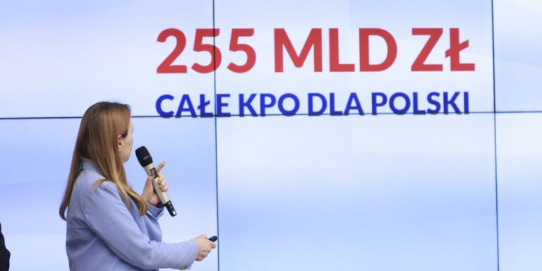 Nowy megaprzetarg na laptopy, stare grzechy. Tempo wdrażania KPO zmienia wszystko. - INFBusiness