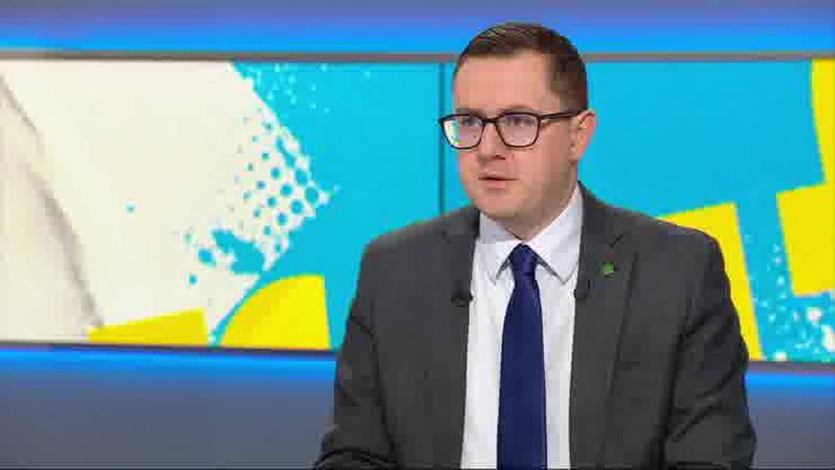 Poseł KO Michał Kołodziejczak i Minister Energii Miłosz Motyka w „Graffiti” Wiatraki dzielą koalicję. „Kołodziejczak nie czytał ustawy”. - INFBusiness