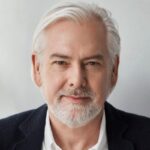 Prezes Jacek Olczak znalazł się w gronie najlepszych prezesów firm na świecie. Polak jest prezesem Philip Morris International i został uznany za jednego z najlepszych prezesów firm na świecie w 2025 roku.