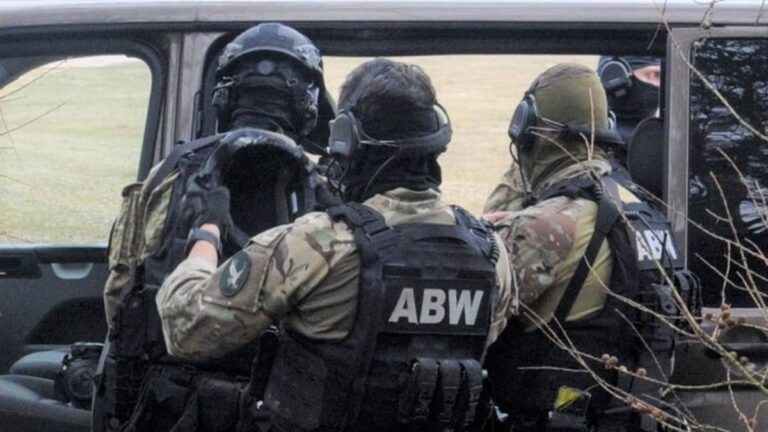Szpieg zatrzymany przez Agencję Bezpieczeństwa Wewnętrznego (ABW) został oskarżony. „Złapiemy każdego”. - INFBusiness