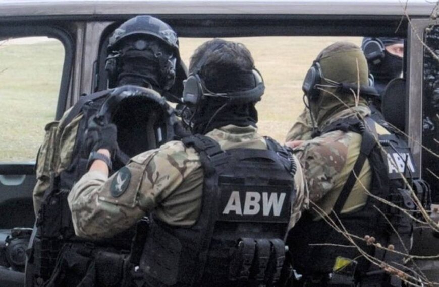 Szpieg zatrzymany przez Agencję Bezpieczeństwa Wewnętrznego (ABW) został oskarżony. „Złapiemy każdego”.