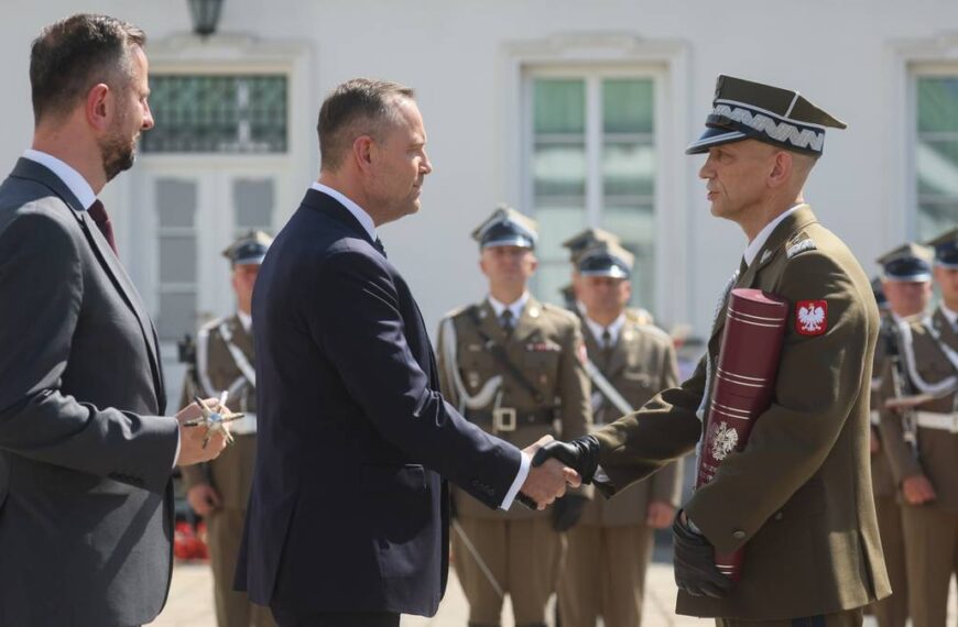 Pierwsza taka ceremonia z Karolem Nawrockim. Złożył ważną deklarację