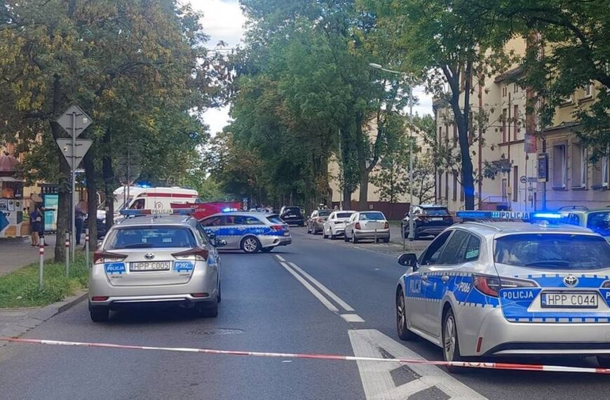 W wyniku ataku nożownika w Chorzowie zginął mężczyzna.