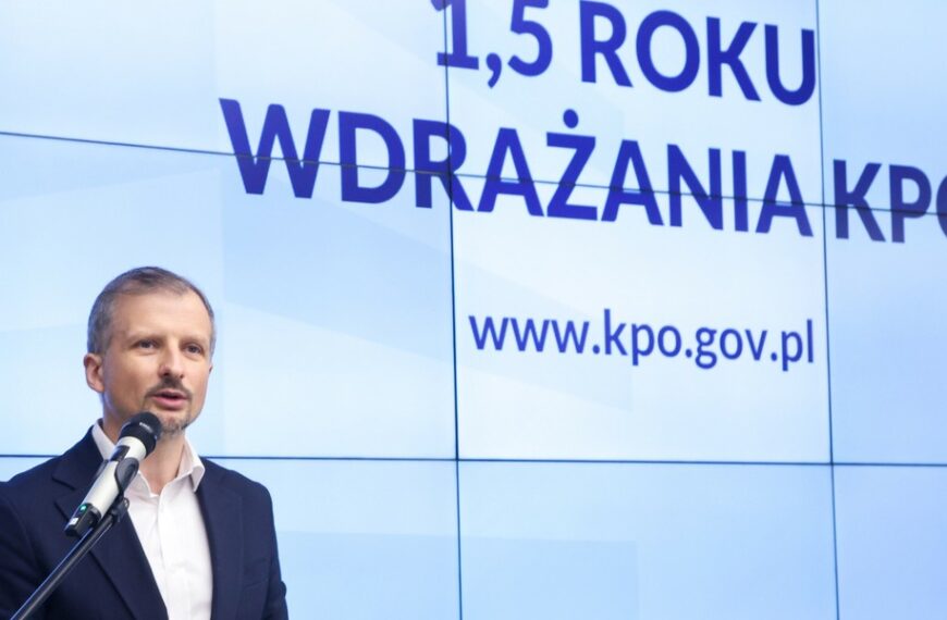 „KPO nie jest idealne”. Czas ucieka, a miliardy czekają.