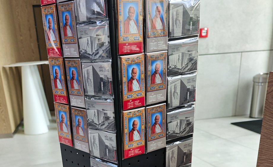 Dostępne produkty o tematyce papieskiej