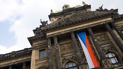 Czeska polityka pieniężna utrzymuje stopy procentowe pomimo presji inflacyjnej