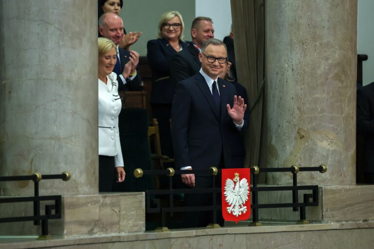 Dlaczego Andrzej Duda nie chce ułatwić młodym ludziom dostępu do psychologa? - INFBusiness