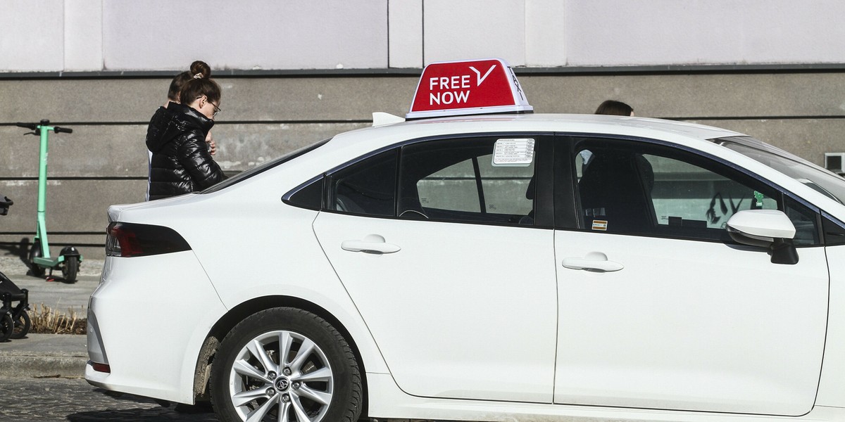 Polska może pochwalić się najwyższym odsetkiem kierowców Freenow z najwyższymi ocenami – co trzeci z nich otrzymuje to wyróżnienie. Według badań, zapewnia to Polsce wiodącą pozycję wśród krajów europejskich. Platforma wyróżnia polskich kierowców jako najwyżej ocenianych w Europie