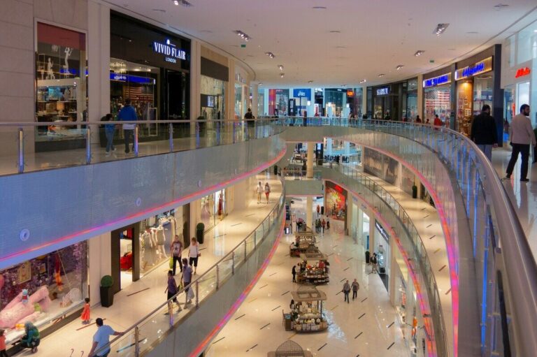 Rozbiórka centrum handlowego Land na Służewie. Co dalej z inwestycją? - INFBusiness