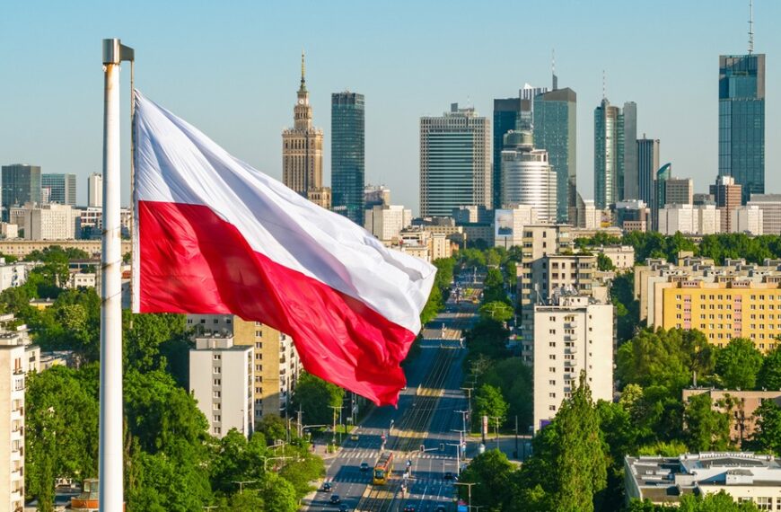 Długo oczekiwane odbicie przychodów i inwestycji przedsiębiorstw. Jednak rentowność pozostaje pod presją.