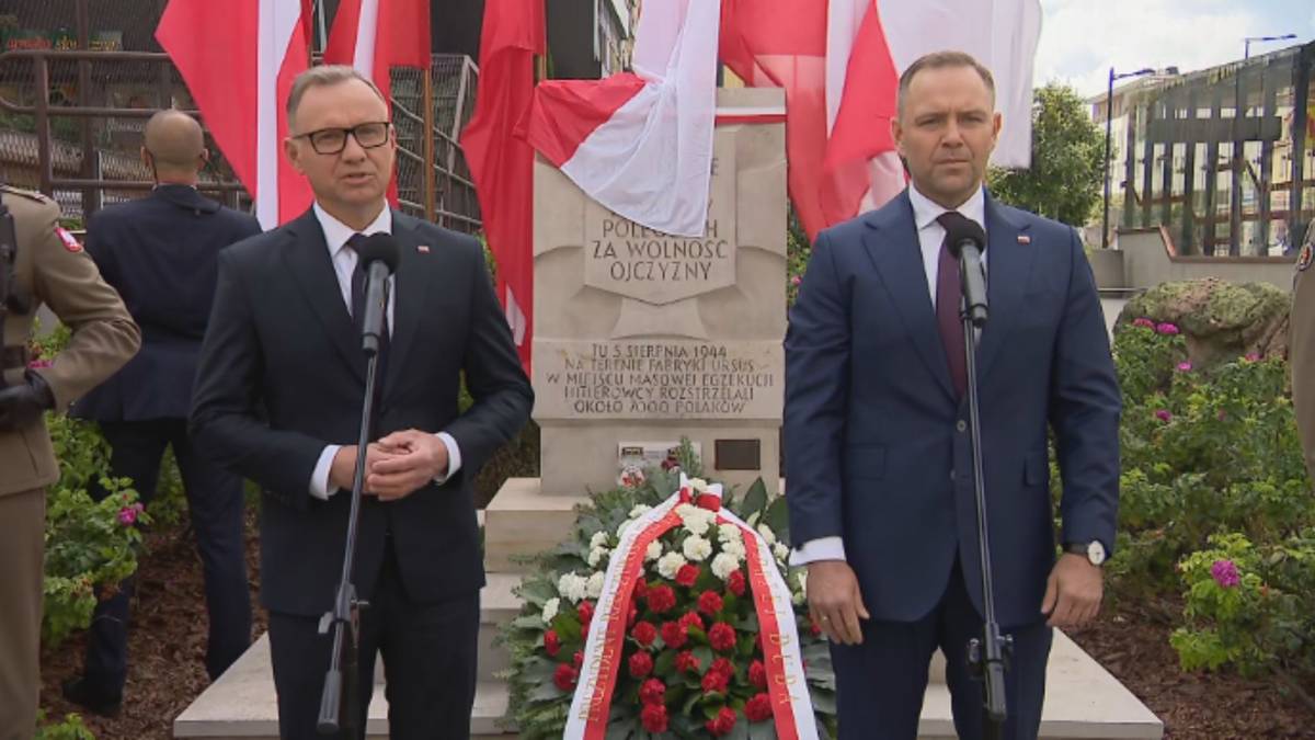 Prezydent Andrzej Duda i Karol Nawrocki podczas obchodów 81. rocznicy Powstania Warszawskiego 81. rocznica Powstania Warszawskiego. Duda i Nawrocki uczcili pamięć ofiar Rzezi Woli
