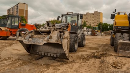 Sektor budowlany stoi w obliczu wojny cenowej, ponieważ firmy obniżają ceny.