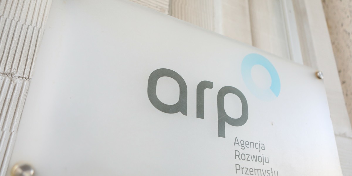 Jak podano w oficjalnym komunikacie, Rada Nadzorcza Agencji Rozwoju Przemysłu SA powołała Bartłomieja Babuśkę na stanowisko nowego prezesa w drodze konkursu. ARP ma nowego szefa