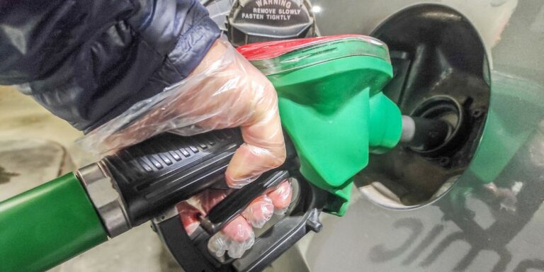 Świetna wiadomość dla kierowców. Obniżki cen już wkrótce. - INFBusiness