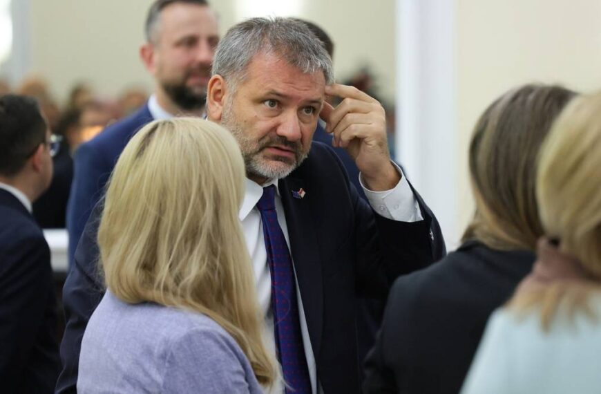 Waldemar Żurek zapowiada zmiany. „Prokuratura jest pełna ludzi Ziobry”.
