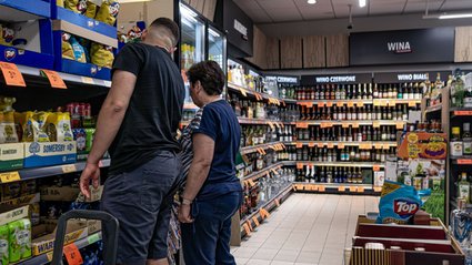 Rząd proponuje podwyżkę podatku od alkoholu, co spotyka się z krytyką branży