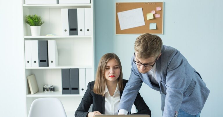 Kary finansowe w pracy: Kiedy można je nałożyć - INFBusiness