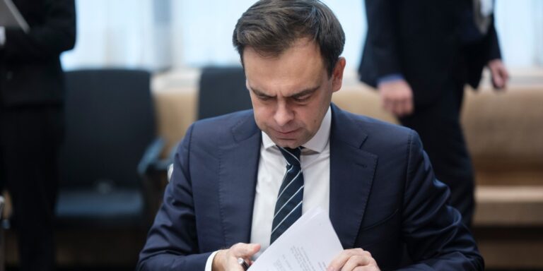 Stan polskiego budżetu. Coraz bardziej jasne staje się, czy nowelizacja jest nieunikniona. - INFBusiness