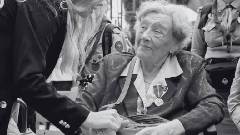 Zmarła Ludwika Mendelska. Bohaterka Powstania Warszawskiego miała 92 lata. - INFBusiness