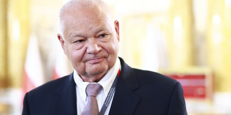 Narodowy Bank Polski (NBP) znacząco zwiększa swoje rezerwy złota. Zarząd podjął taką decyzję. - INFBusiness