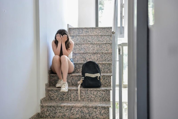 Badania wykazały, że samookaleczenia u dzieci często wiążą się z przedmiotami gospodarstwa…