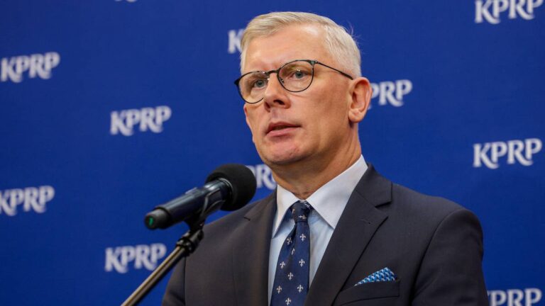 Szef Biura Bezpieczeństwa Narodowego Sławomir Cenckiewicz Udział Sławomira Cenckiewicza w Radzie Bezpieczeństwa Narodowego. „Sprawa będzie badana”. - INFBusiness