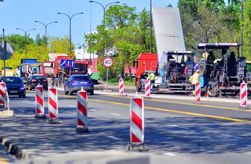 W Warszawie na trzech mieszkańców przypada obecnie jedno mikroprzedsiębiorstwo. To sygnał ostrzegawczy…
