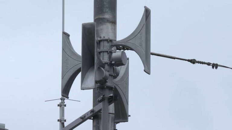 Testy systemów alarmowych w Warszawie. Władze uspokajają. - INFBusiness