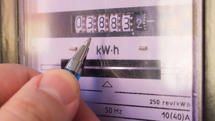Ceny prądu mogą spaść. Minister Energii zapowiada obniżkę taryf.