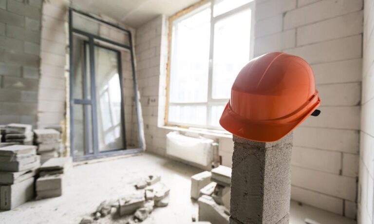 Wakacje deweloperów są opóźnione. Prace budowlane zostały wstrzymane. - INFBusiness