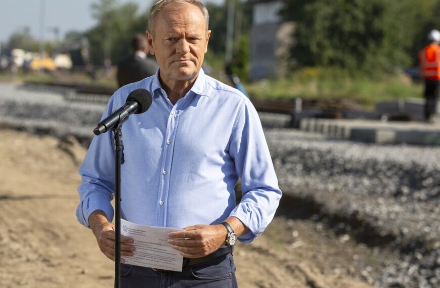 Czy Polacy wierzą, że premier Tusk dotrzyma obietnic? Jest sondaż.