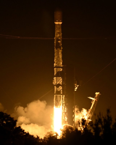 SpaceX wystrzeliwuje 28 satelitów Starlink na niską orbitę okołoziemską - INFBusiness