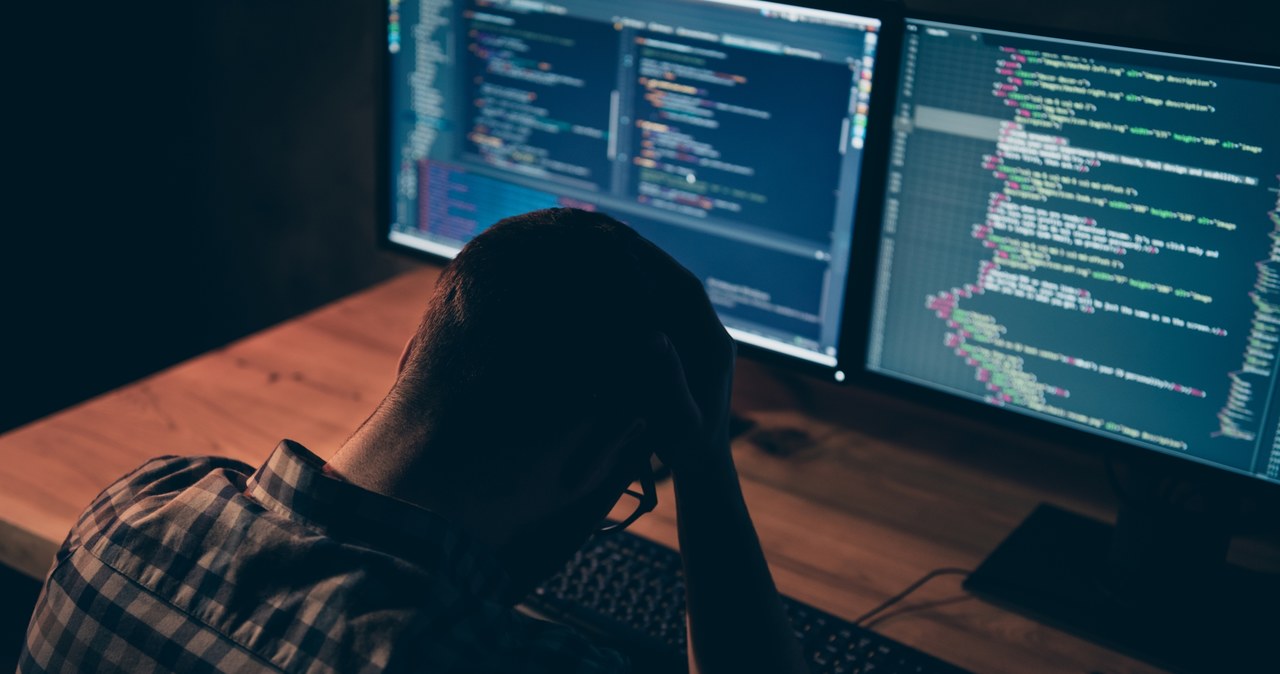 Salesforce bije rekord w redukcji etatów. Wszystko przez sztuczną inteligencję Pracownicy IT są coraz częściej zastępowani przez AI /123RF/PICSEL