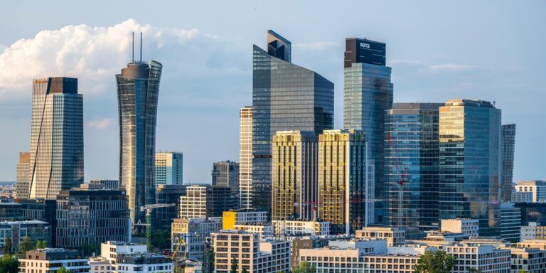 Polska gospodarka wyróżnia się pozytywnie w regionie. Tak może wyglądać wzrost PKB w całym roku. - INFBusiness