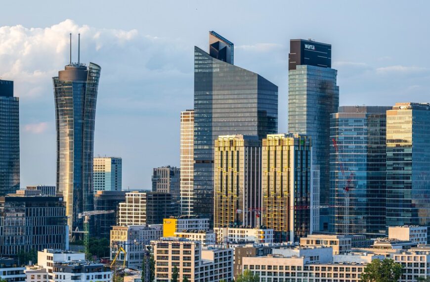 Polska gospodarka wyróżnia się pozytywnie w regionie. Tak może wyglądać wzrost PKB…
