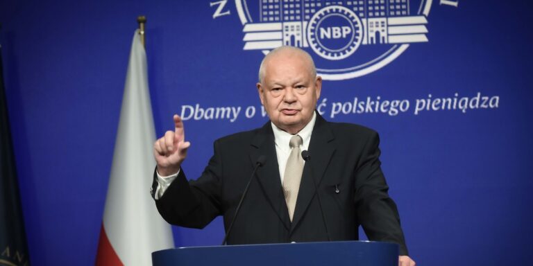 Prezydent Adam Glapiński zmienia zdanie. Oto scenariusze obniżek stóp procentowych. - INFBusiness