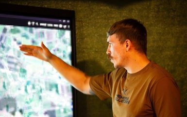 Ukraińscy programiści stworzyli program sztucznej inteligencji Clarity — co potrafi