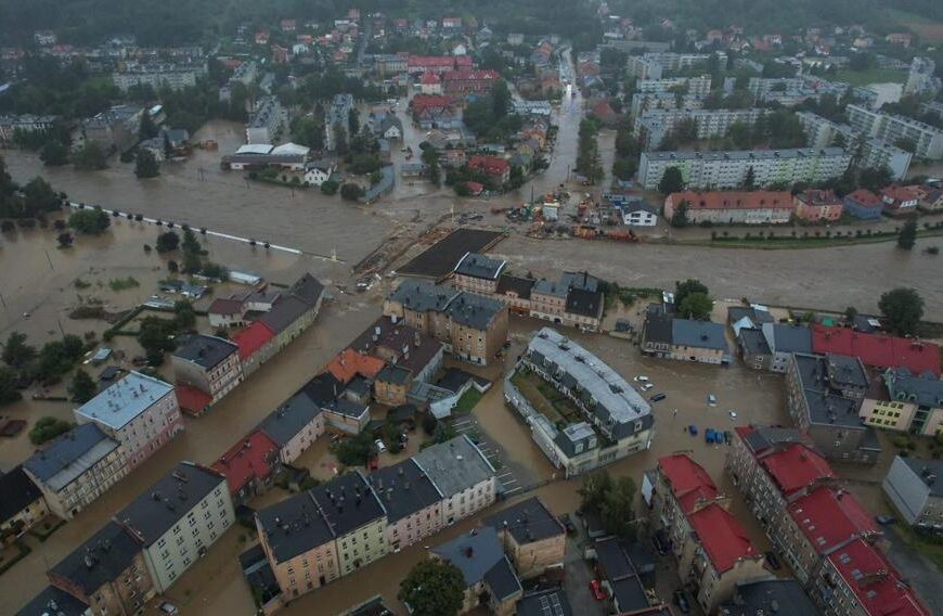 W Głuchołazach ponad połowa poszkodowanych wciąż remontuje swoje mieszkania.